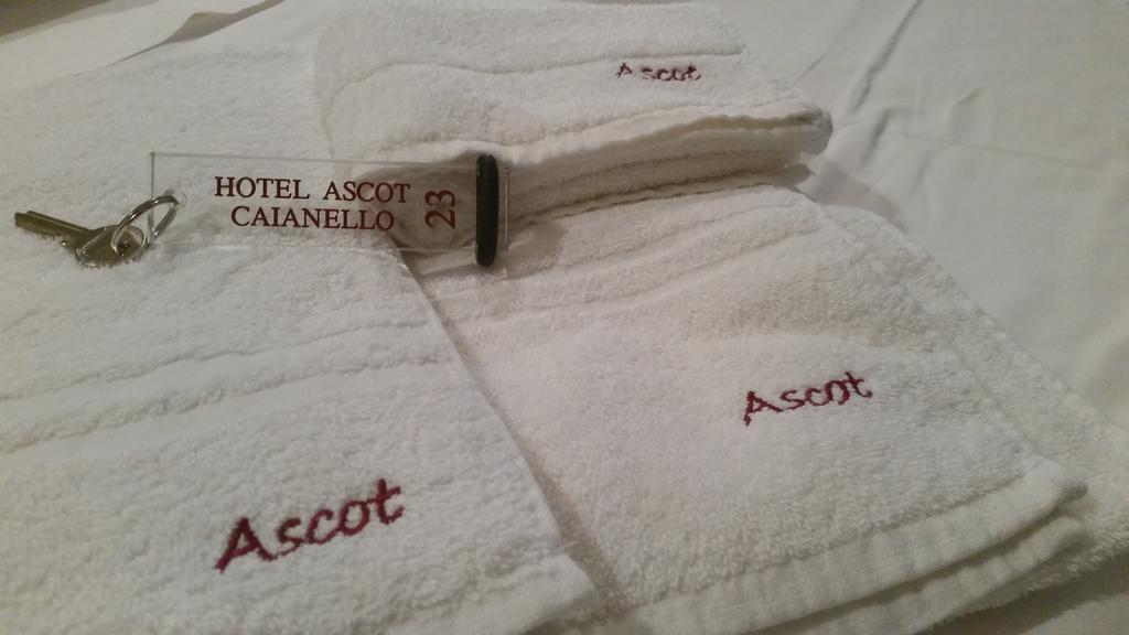 Hotel Ascot Caianello Szoba fotó
